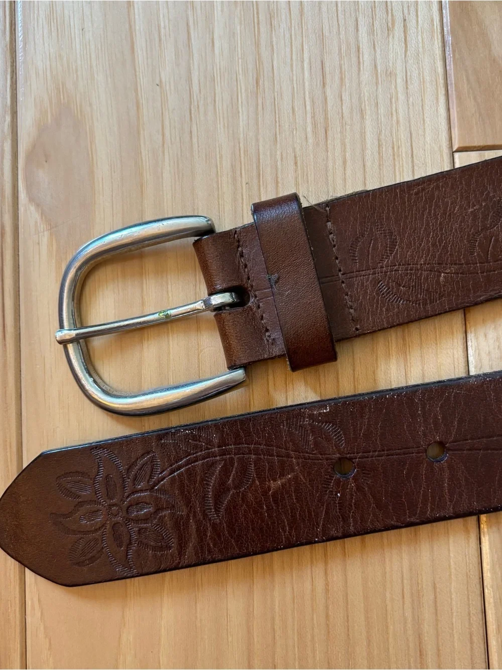 Vintage Brown Tooled Floral Leather Belt